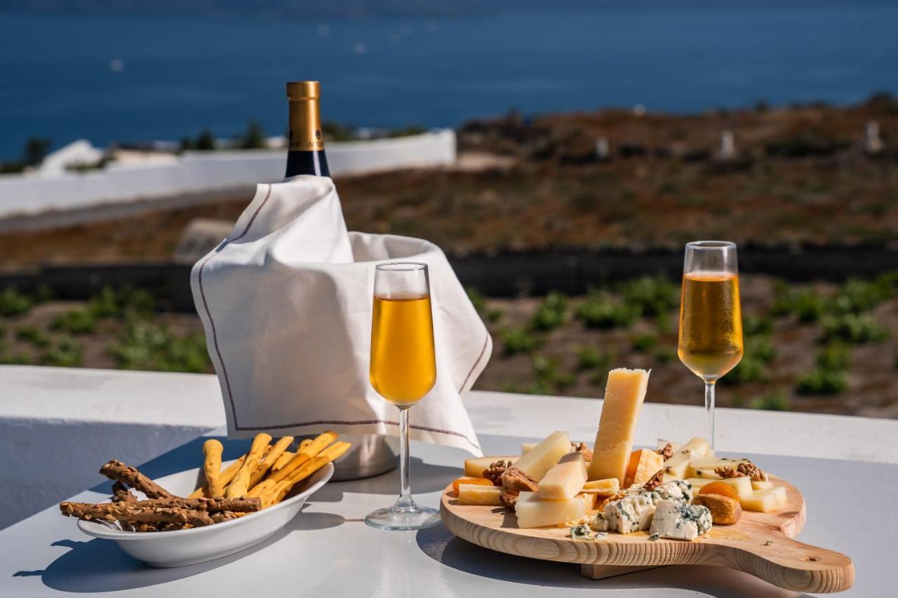 Serenita Luxury Suites Akrotírion Buitenkant foto