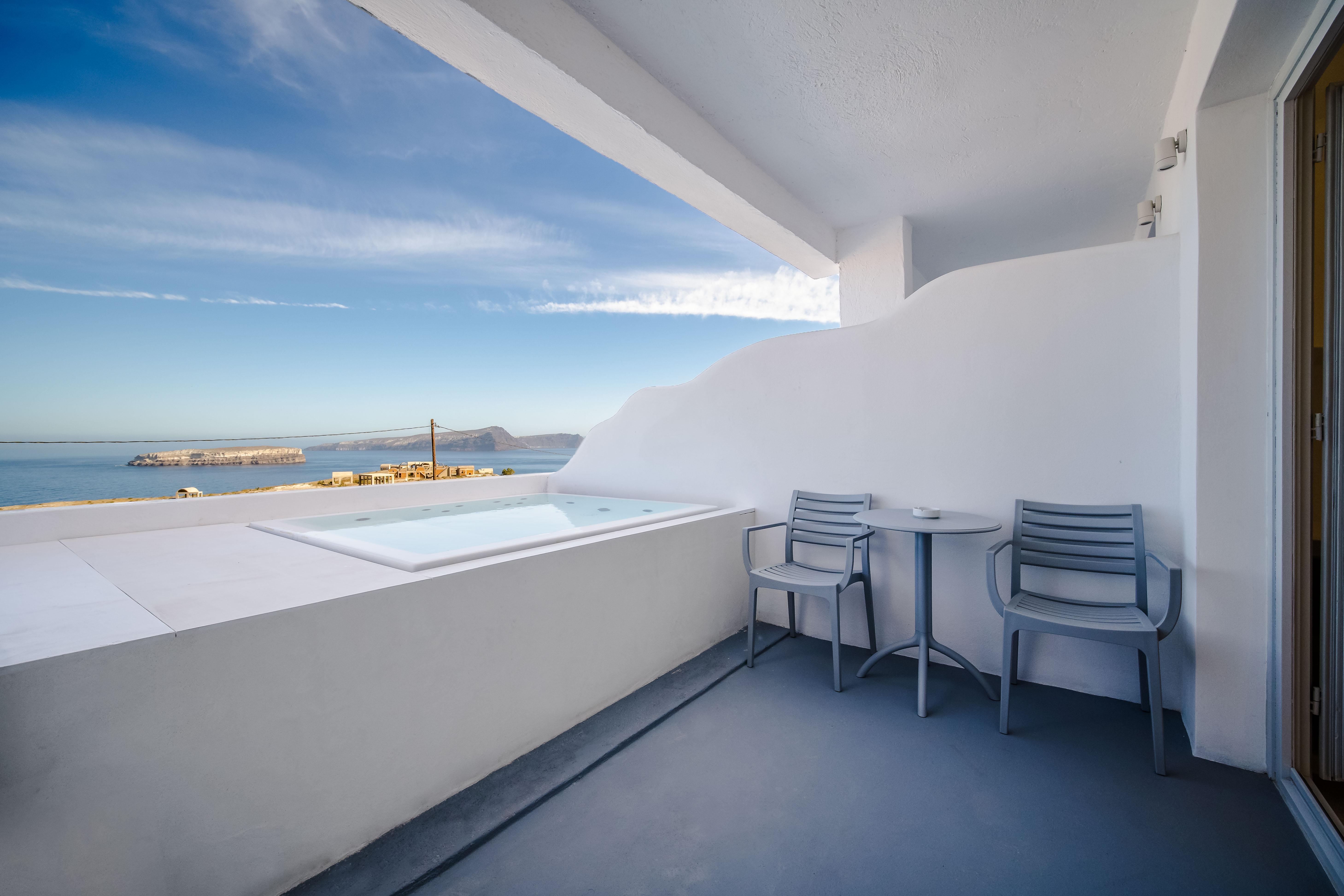 Serenita Luxury Suites Akrotírion Buitenkant foto