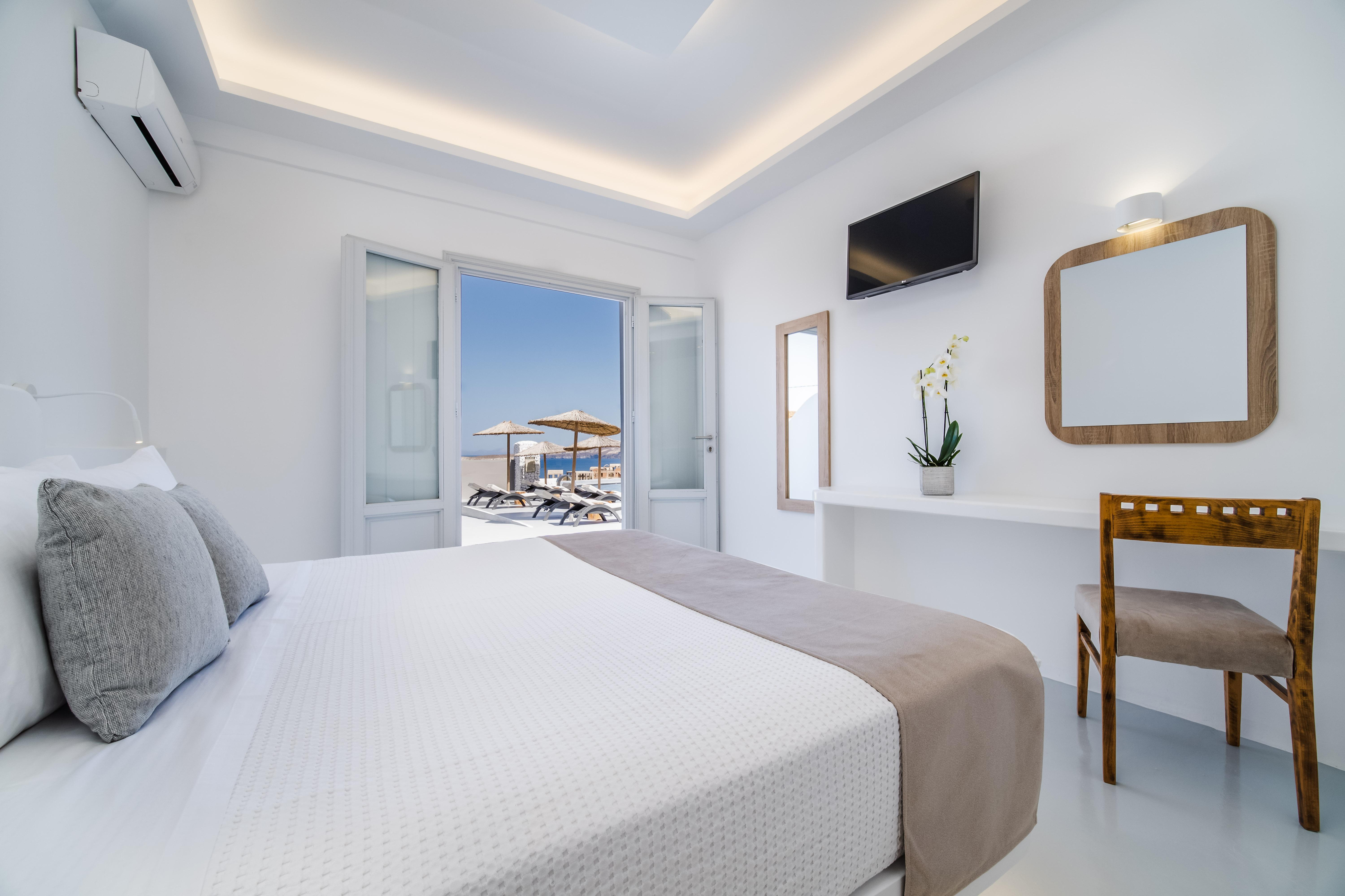 Serenita Luxury Suites Akrotírion Buitenkant foto