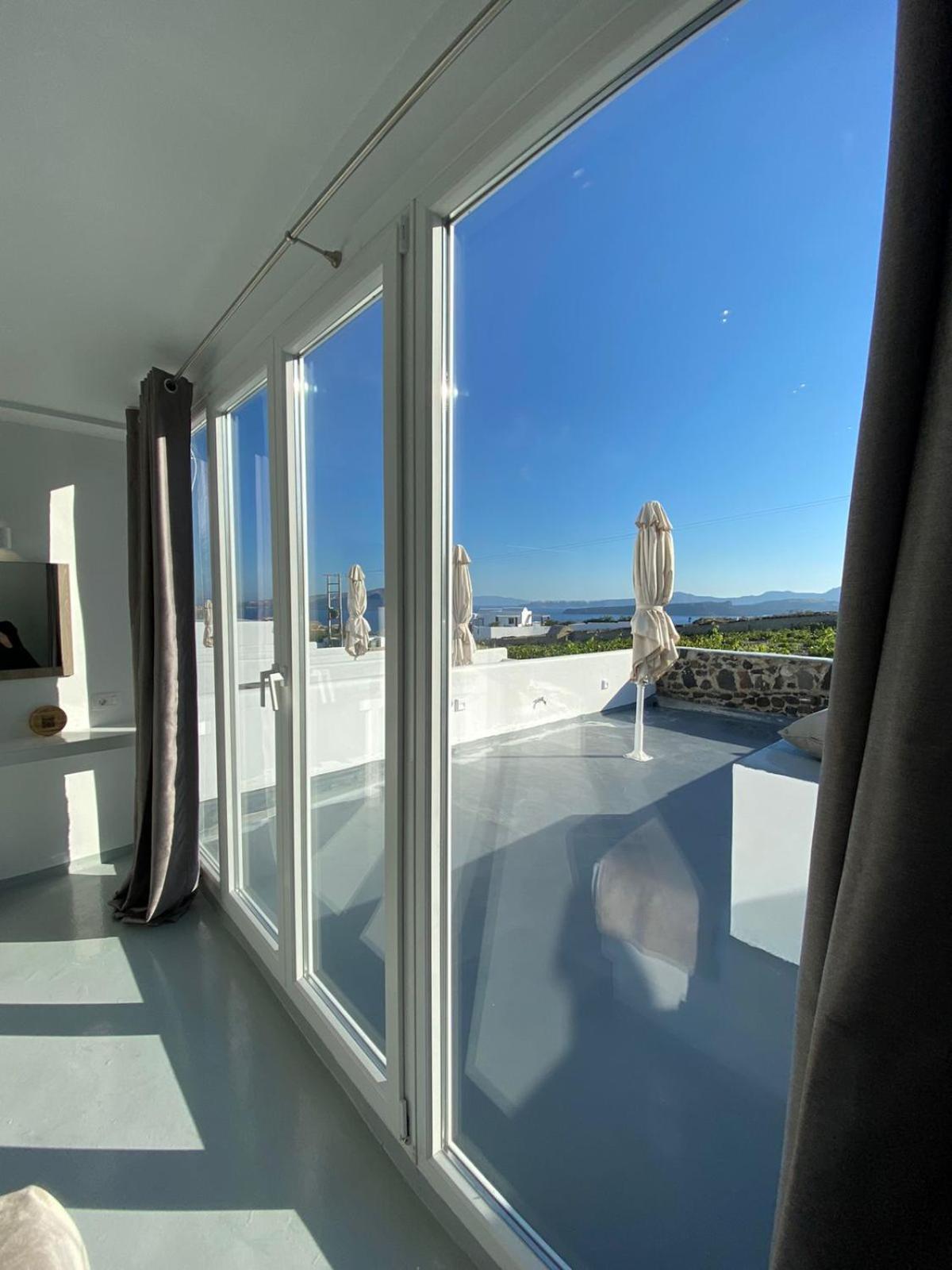 Serenita Luxury Suites Akrotírion Buitenkant foto